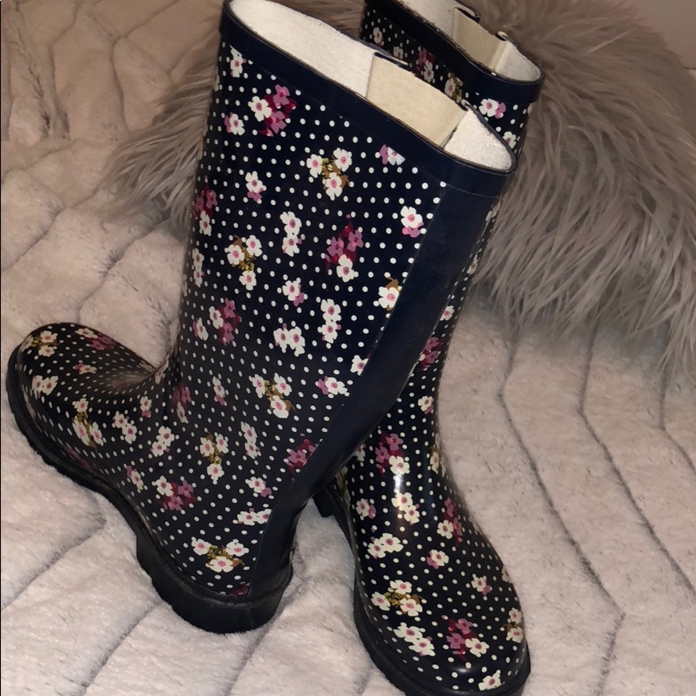 Rainboots
